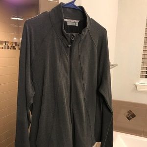 Zip down athletic fitting coat